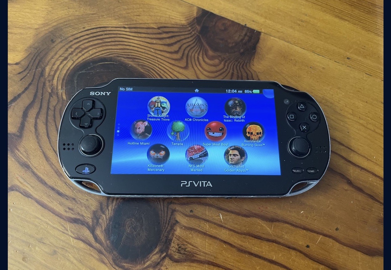 Sony Playstation Vita (OLED Display Version) Bundle