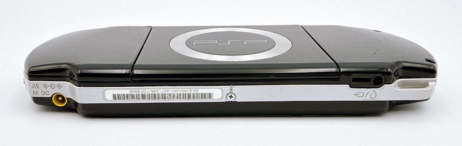 Sony PSP-2000 PSP2000 Console Black Complete in box Region free w/1GB -Excellent