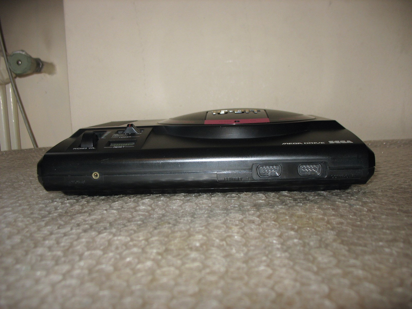 (ONLY UNIT) SEGA MEGADRIVE 1 CONSOLE IMPORT JAP! (ONLY UNIT)