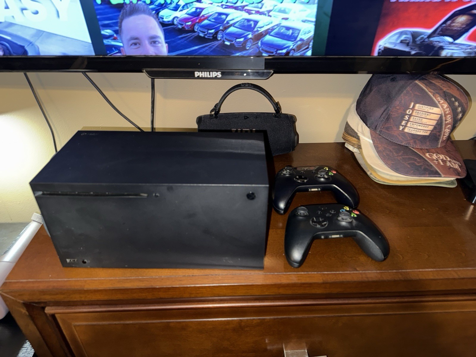 Microsoft Xbox Series X Black Console Wi-Fi and 1 Controller HDMI Ethernet USB