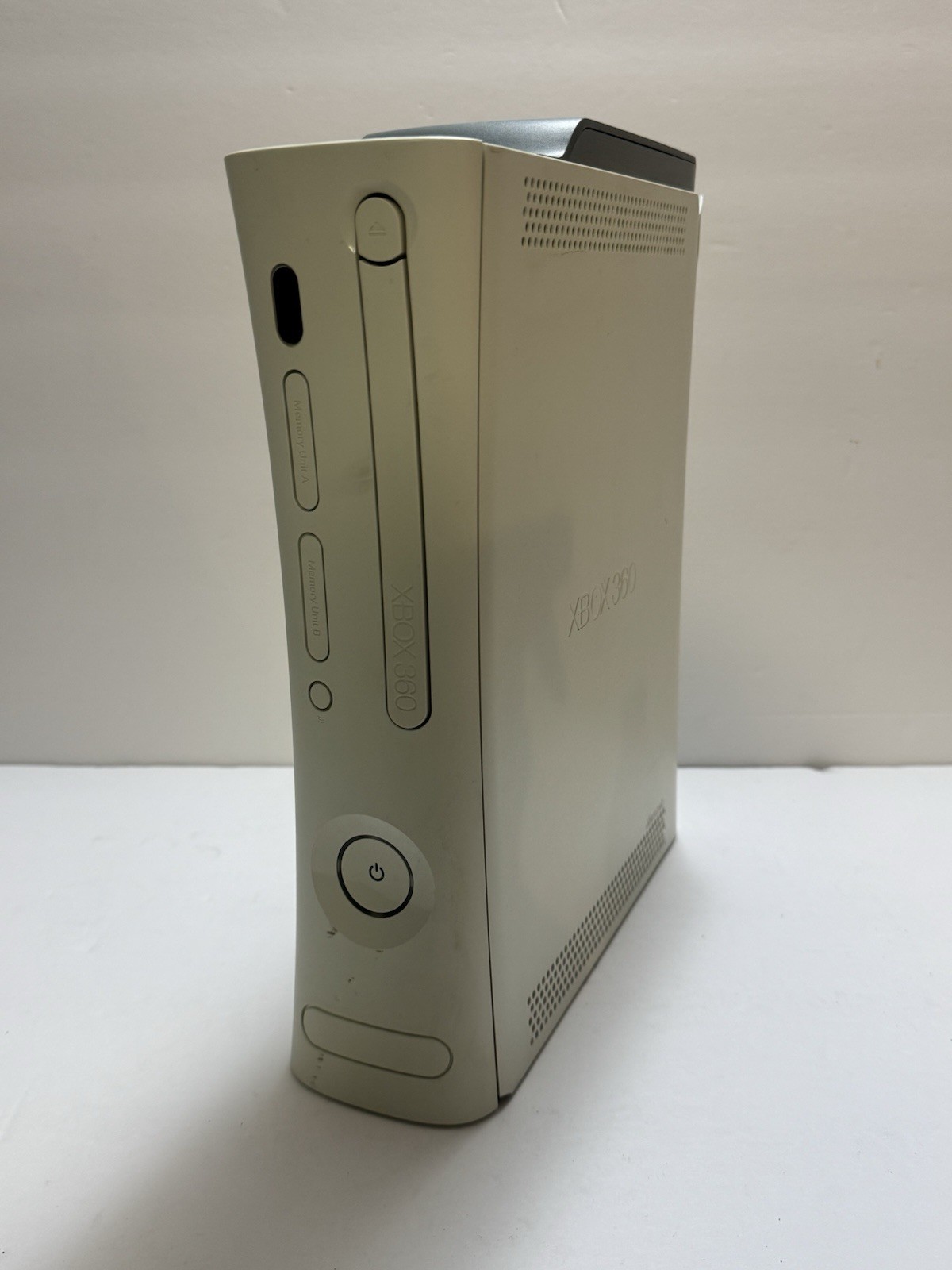 Microsoft Xbox 360 60GB Console w Controller/Cables, Check Photos