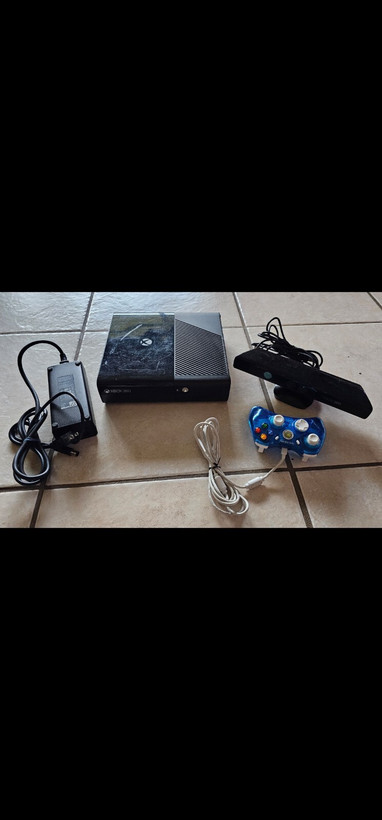 xBox 360E Model 1538 Concole System Bundle w/Cord,Kinect,Controller Tested