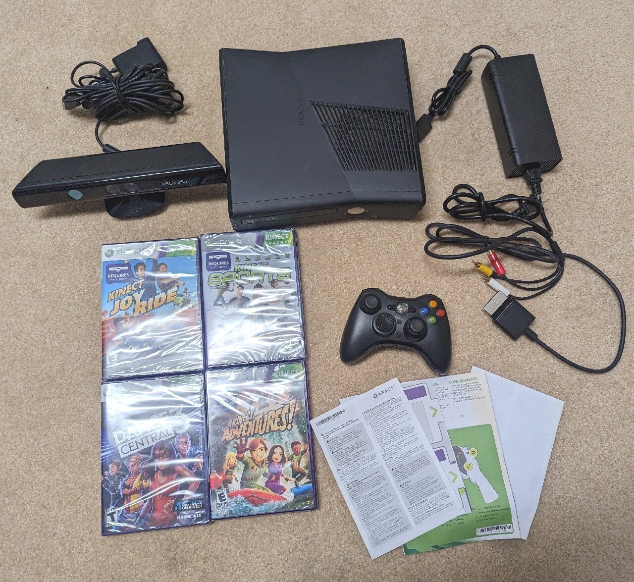 Xbox 360 S Model 1439 Console w/Controller, Kinect Sensor and 4 New Games
