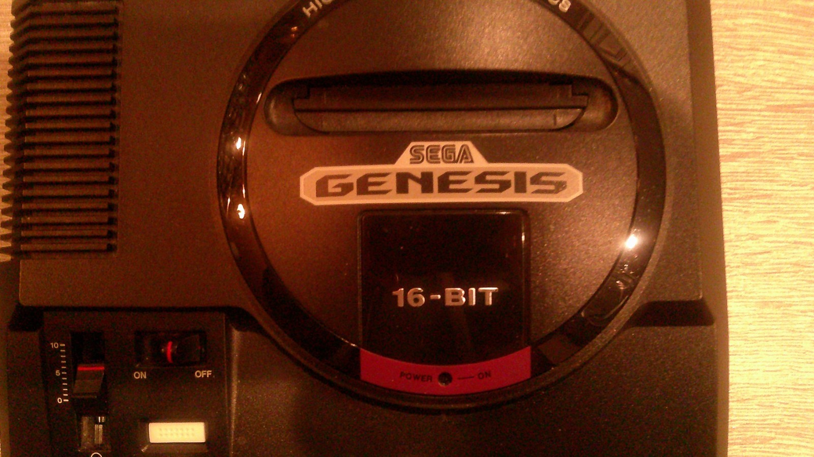 SEGA GENESIS Mini Console 30th Anniversary 2019 Edition and 6 Button Controller
