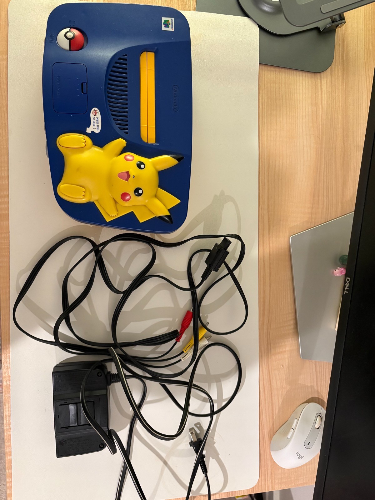 Nintendo 64 Pokemon Edition Video Game Console – Blue/Yellow