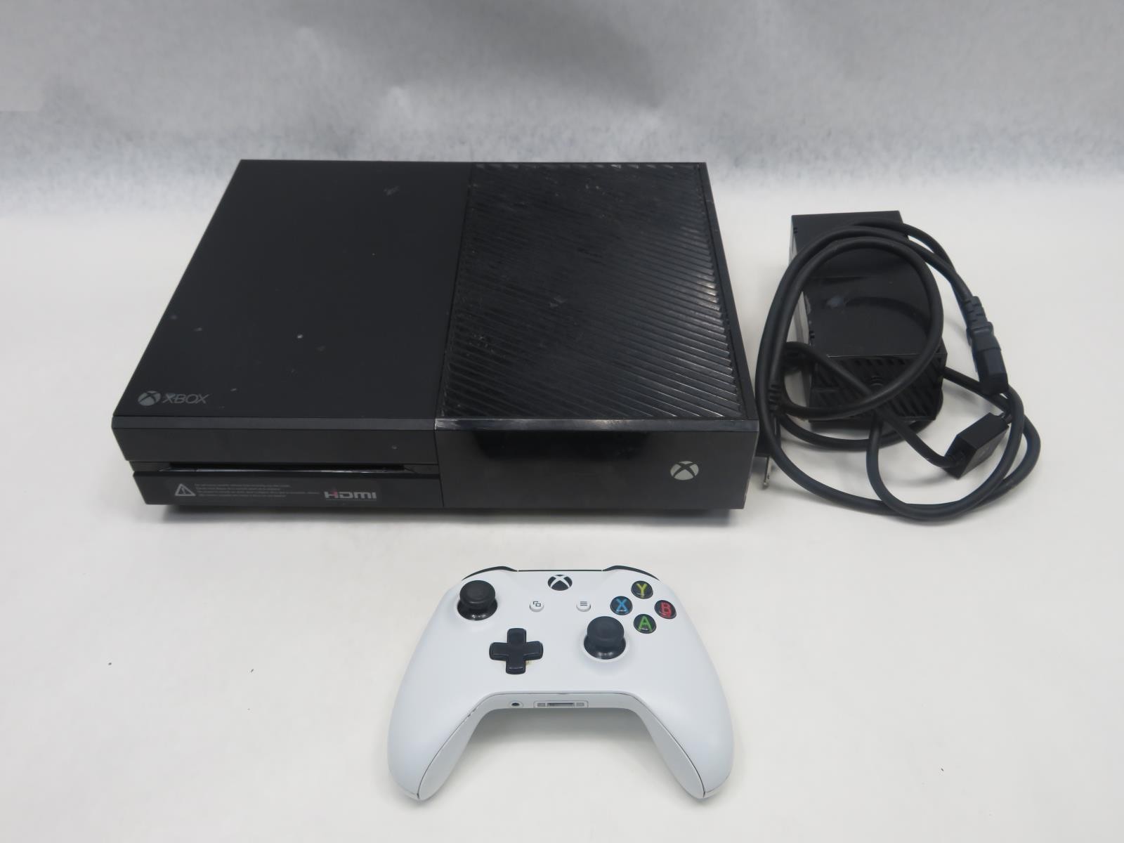 Xbox One Model 1540 500GB Gaming Console