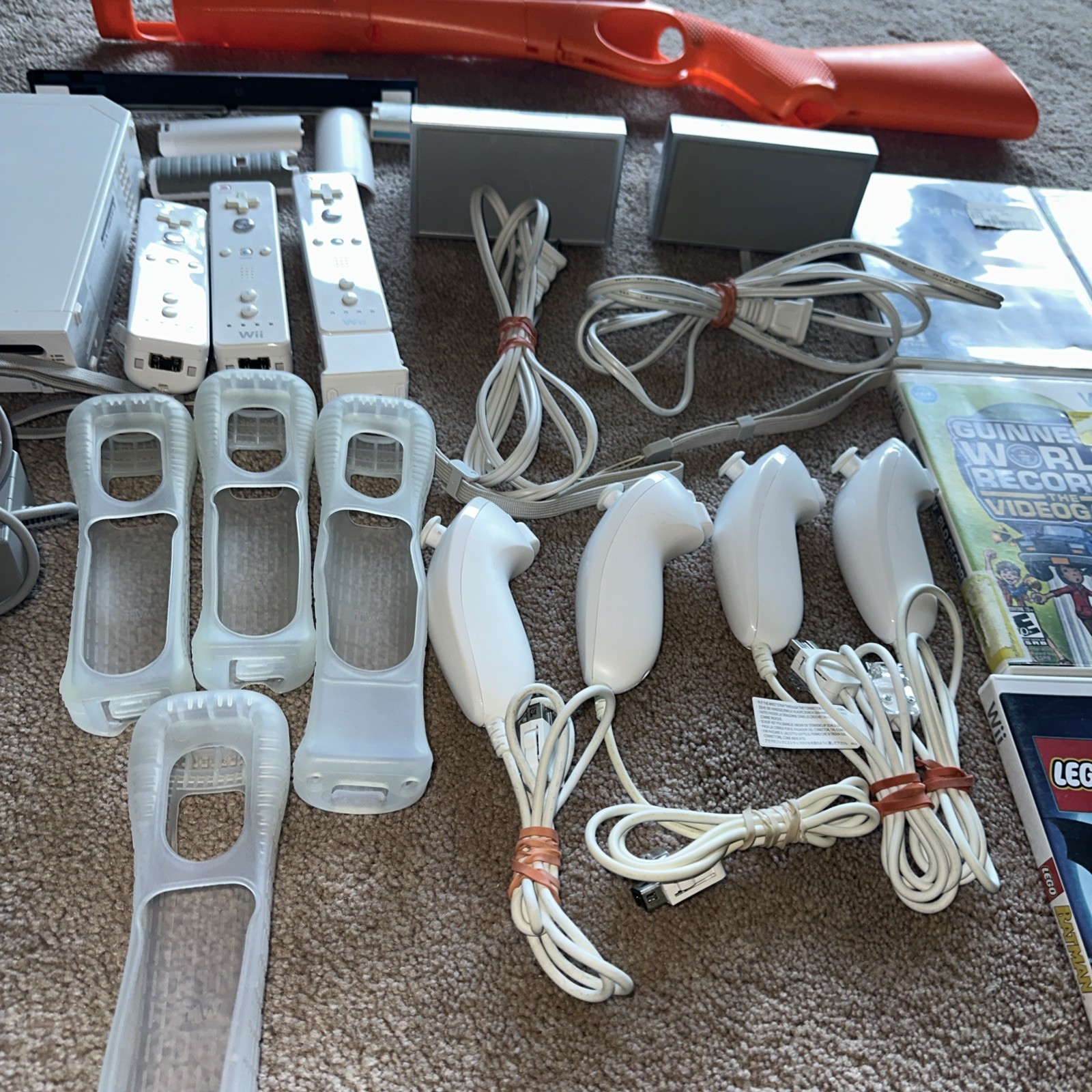 Nintendo Wii Console Bundle With 7 Games And Cabela’s Gun
