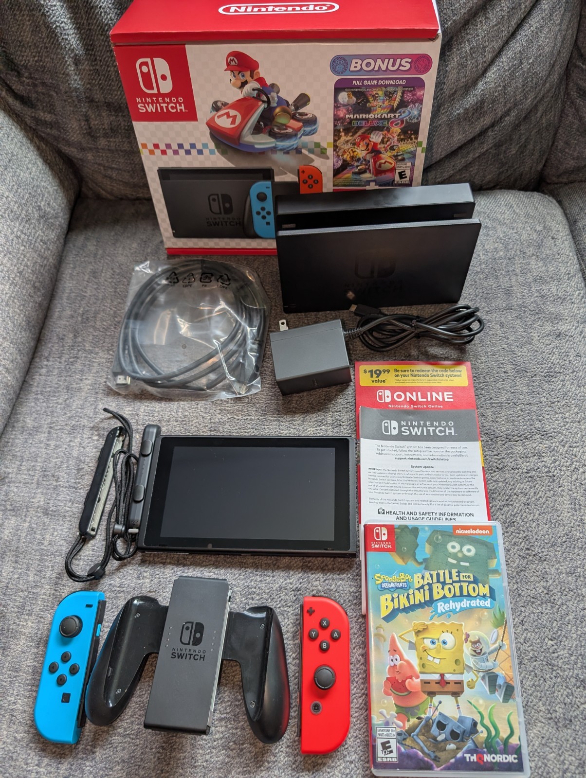 Nintendo Switch Mario Kart Deluxe Bundle! Almost Complete! Tested/Factory Reset!