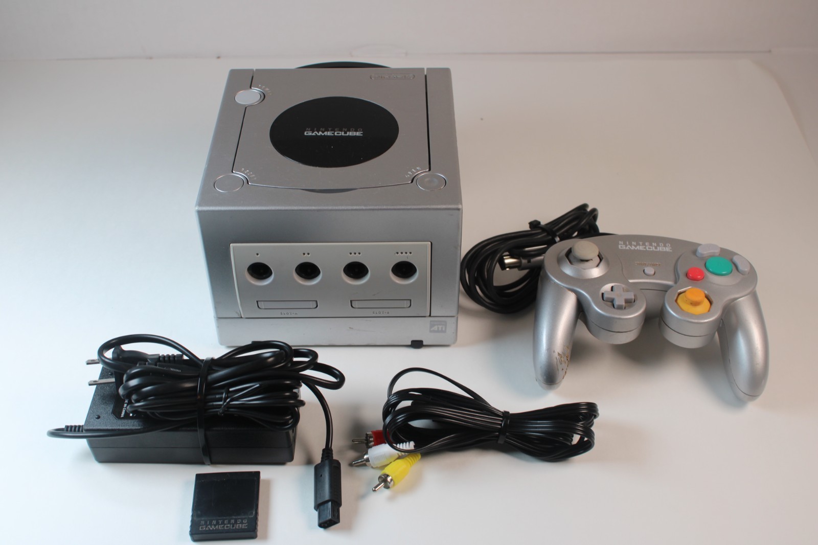 Nintendo GameCube Platinum Console Bundle DOL-001 – 1 Controller, Memory Card