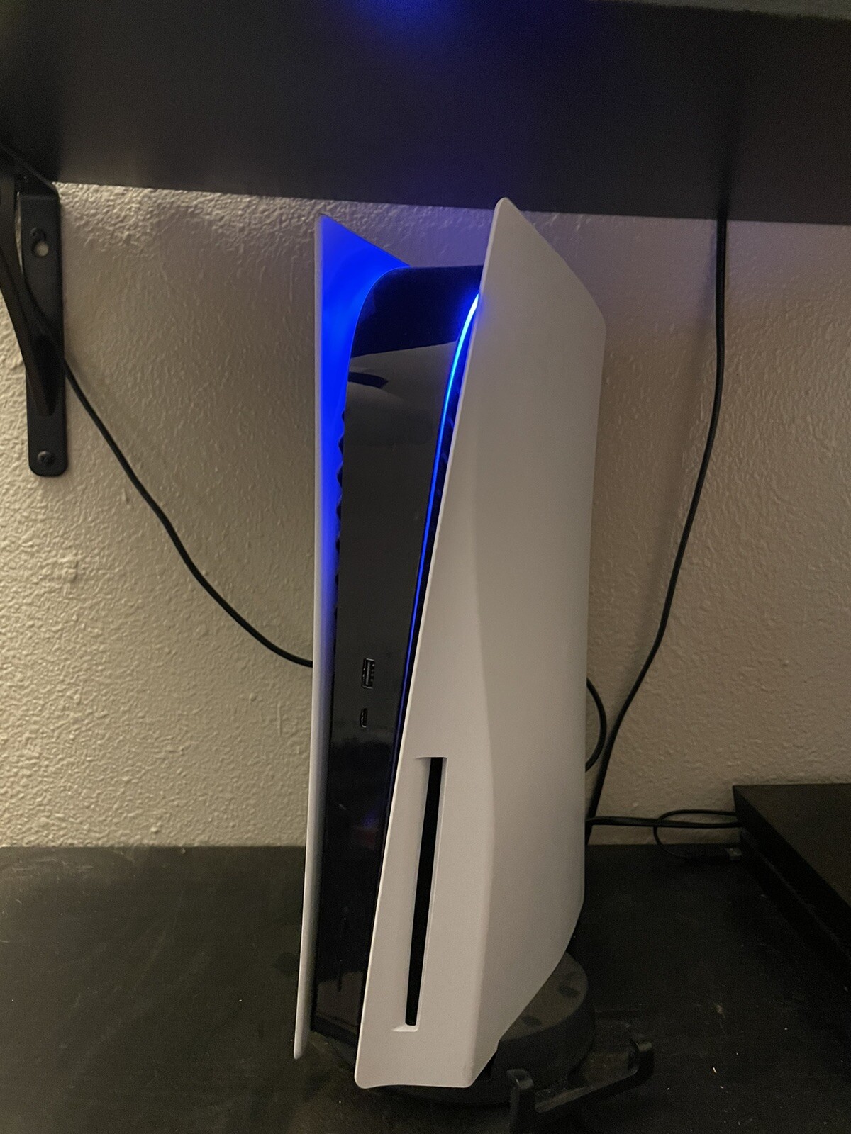 Sony PS5 Blu-Ray Edition – White +controller+2TB External Hard Drive+ Games