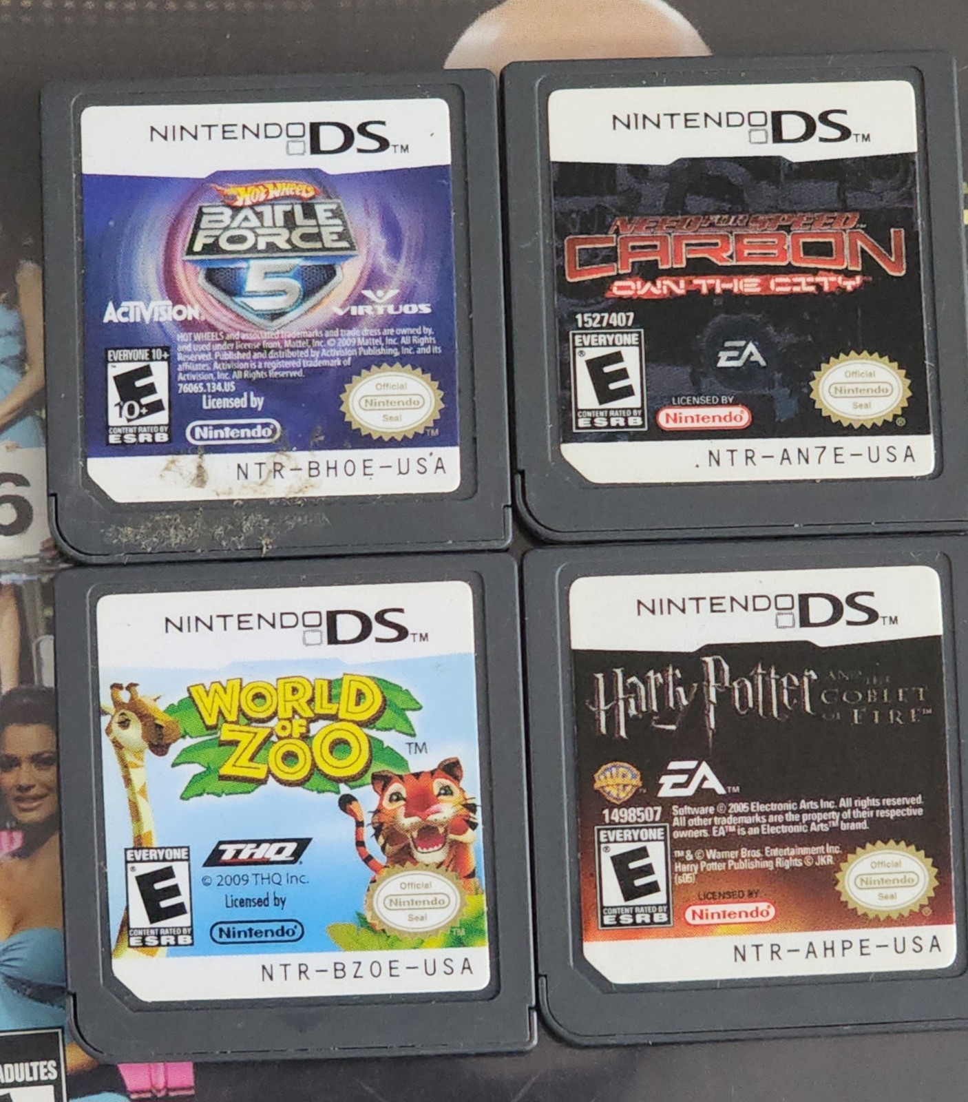 2ds console with 8 games ,box, Plastic Case, Everything Works