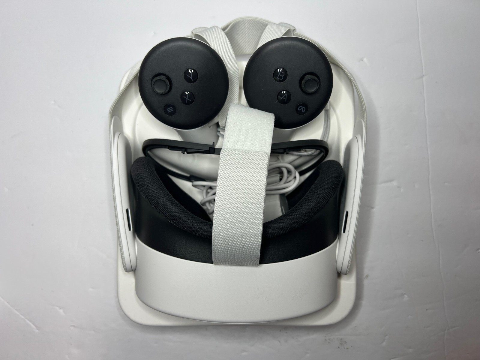 Meta Quest 3S 128GB Mixed Reality Headset – All-in-One VR