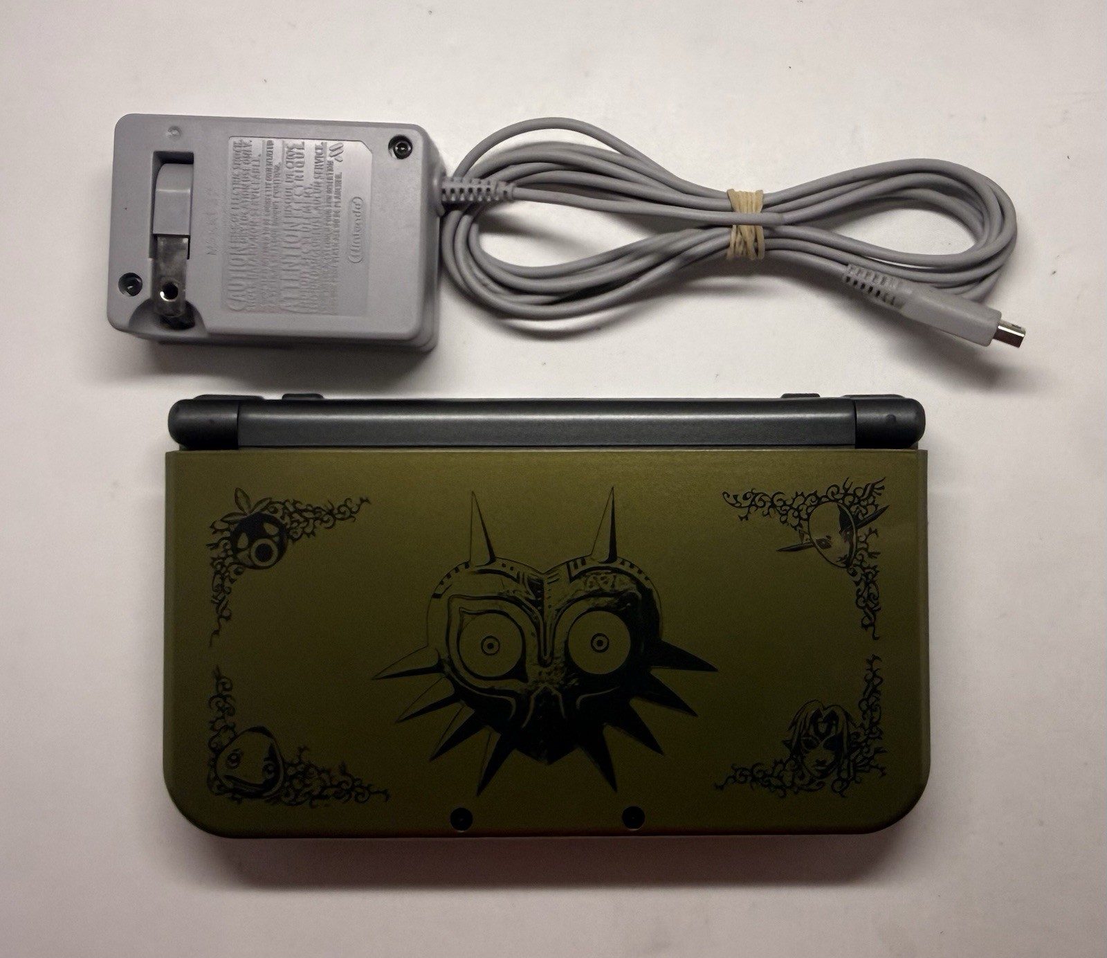 Limited Edition Zelda Majora’s Mask New Nintendo 3DS XL Console With Charger