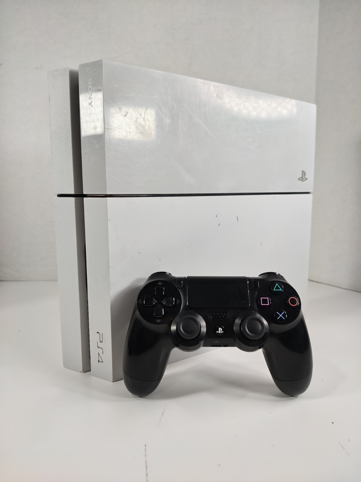Sony PlayStation 4 PS4 1TB White Console Gaming System CUH-1115A Firmware 11.50