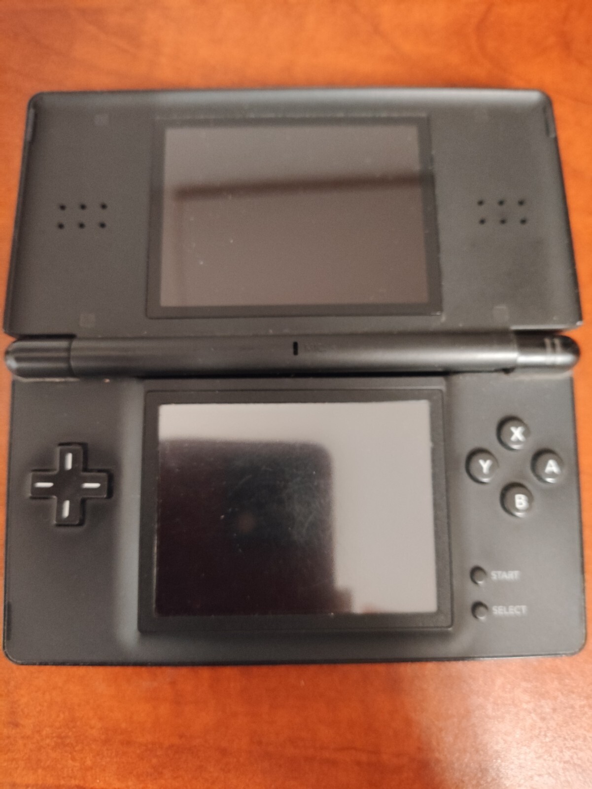 Nintendo Game Boy Advance SP Silver, Black DS lite with Pokemon Pearl + Fire Red
