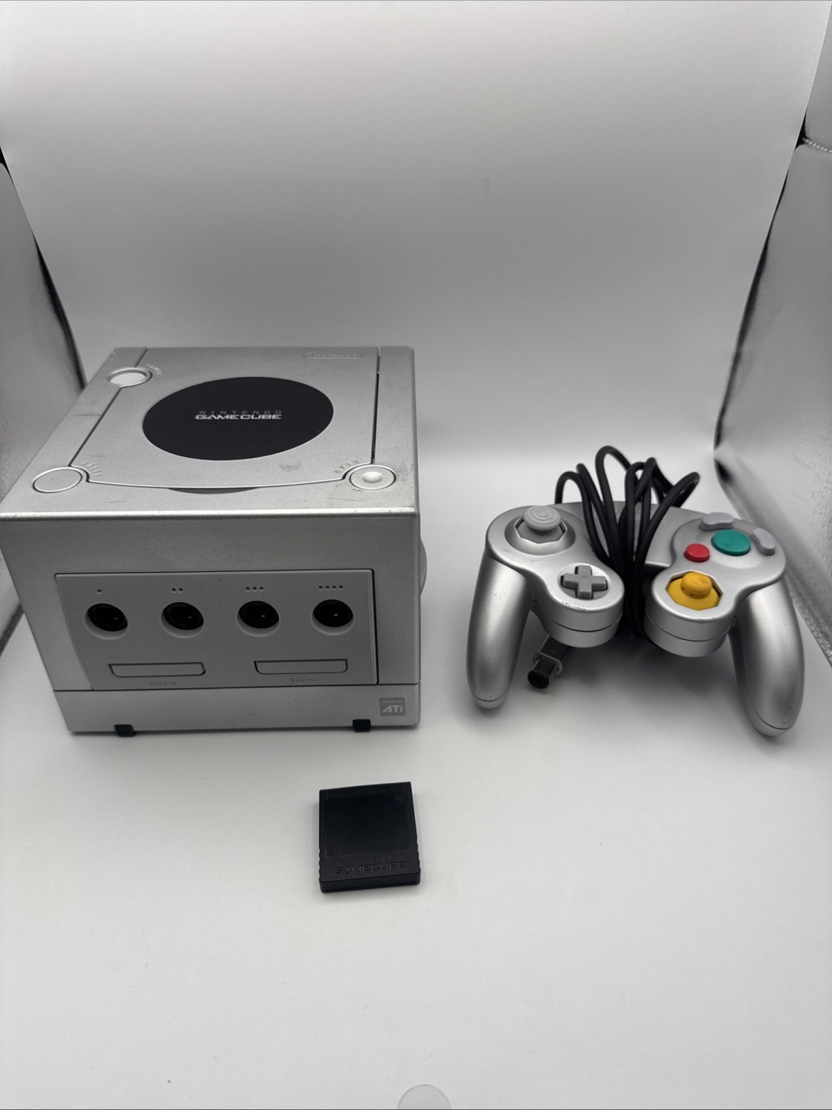 Nintendo GameCube Console DOL-101 Silver with Controller – No Cables – TESTED