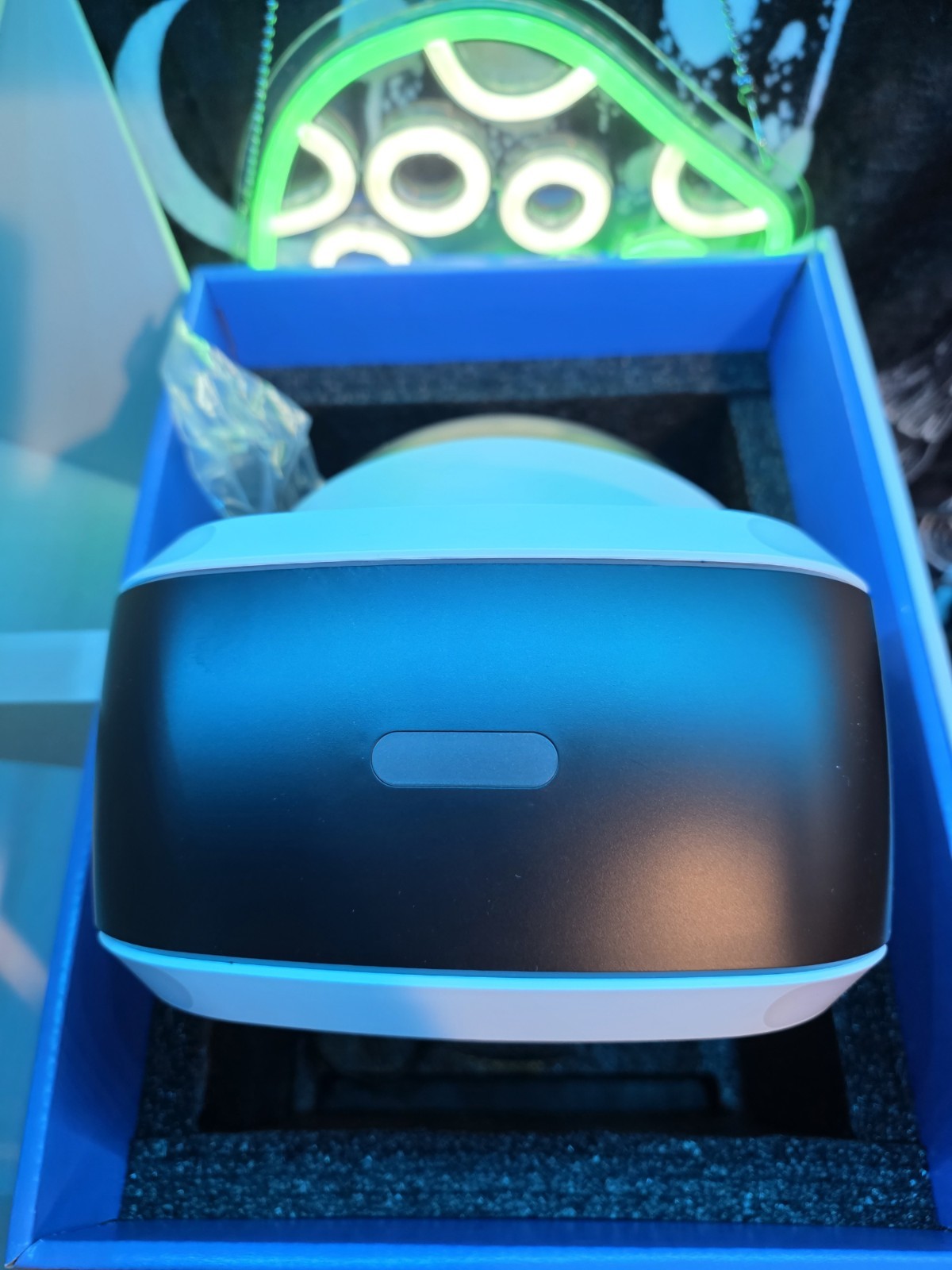 Sony PlayStation 4 Virtual Reality (VR) CUH-ZVR1 Headset