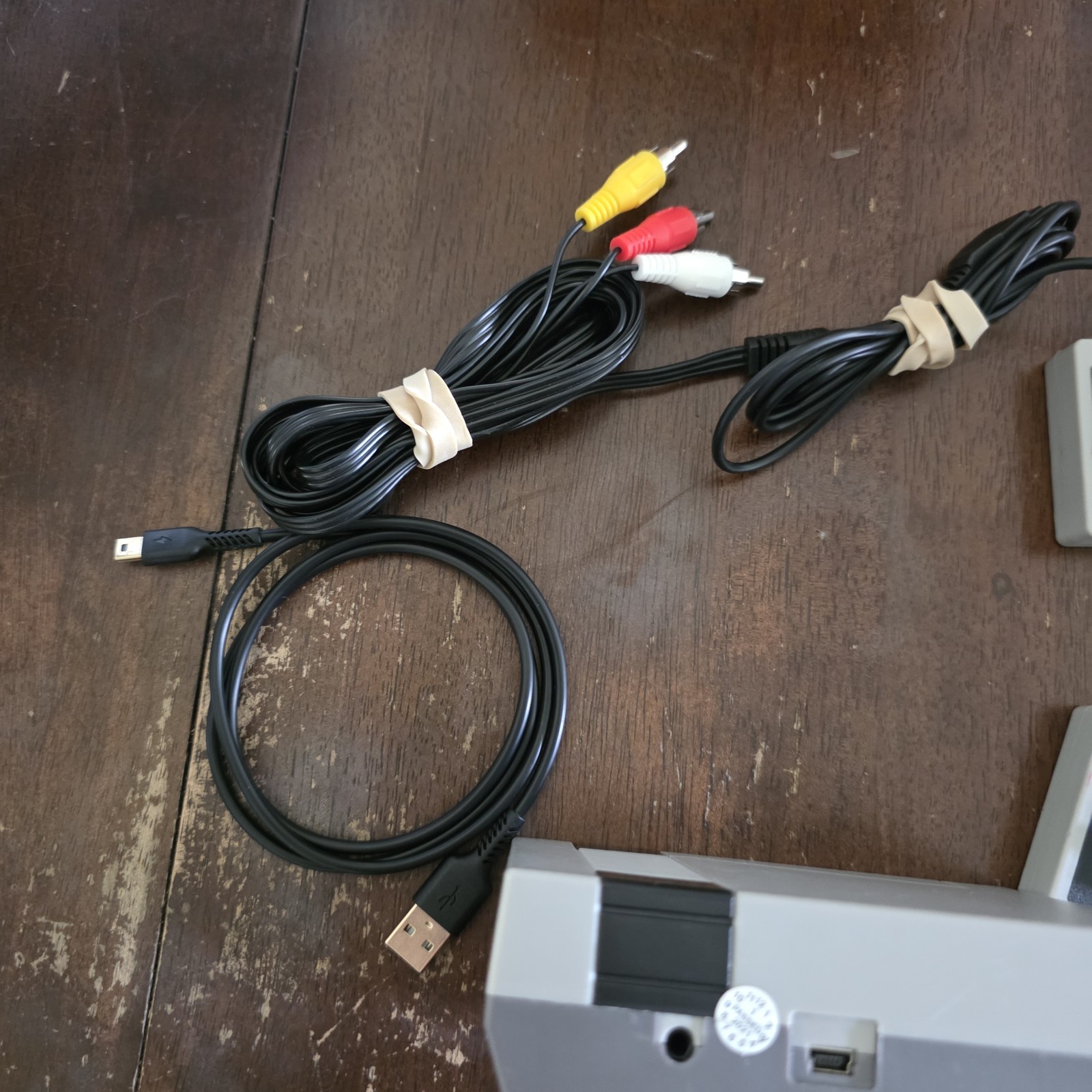 NES-Style Emulator Console w/ 30 Built-In Games + Controller – Plug & Play WORKS