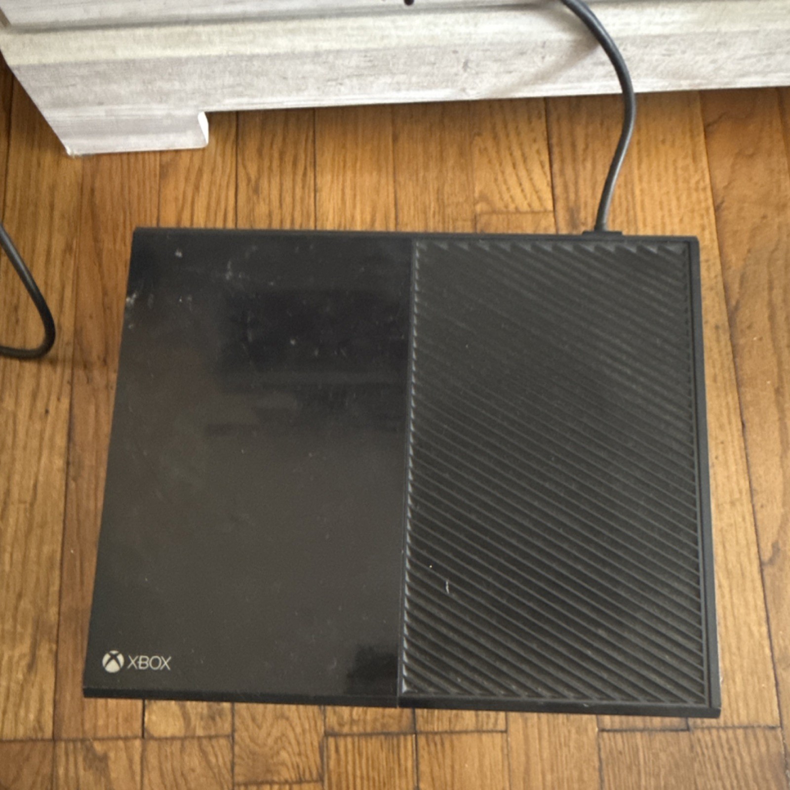 Microsoft Xbox One Black Console w/ 2 Controllers, Kinect, Power Supply, games