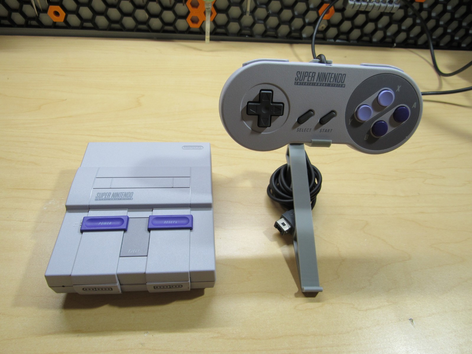 SNES Mini Classic Super Nintendo Console 2 Controller Display Stand Very Clean!!