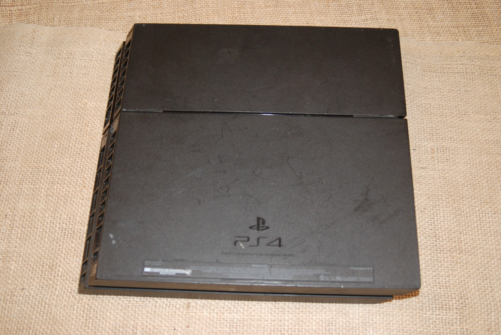 Sony PlayStation 4 (PS4) Software 13.2 Model CUH-1001A W/ Controller & Cable