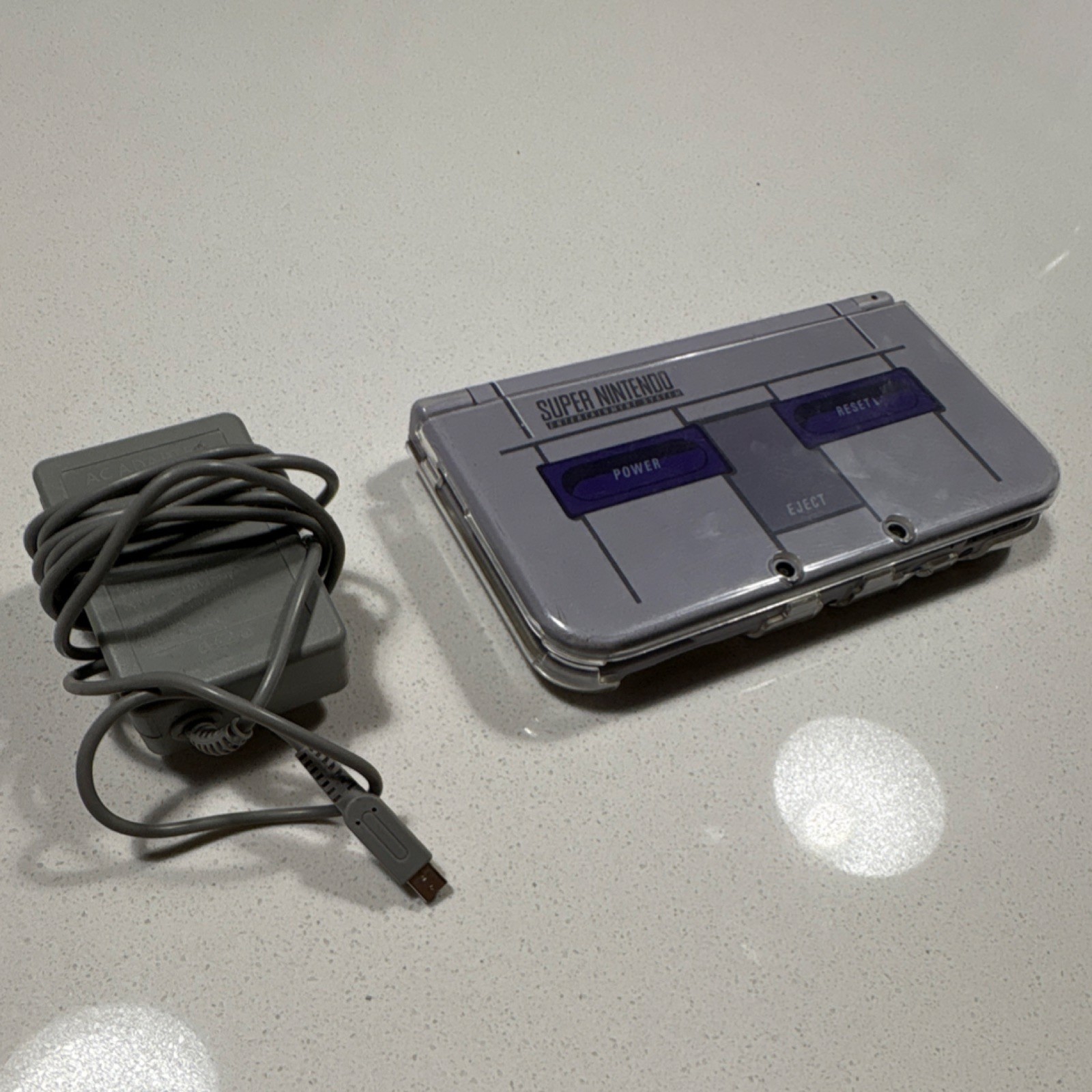 Nintendo New 3DS XL SNES Edition Gray Purple Handheld Console w/ Charger