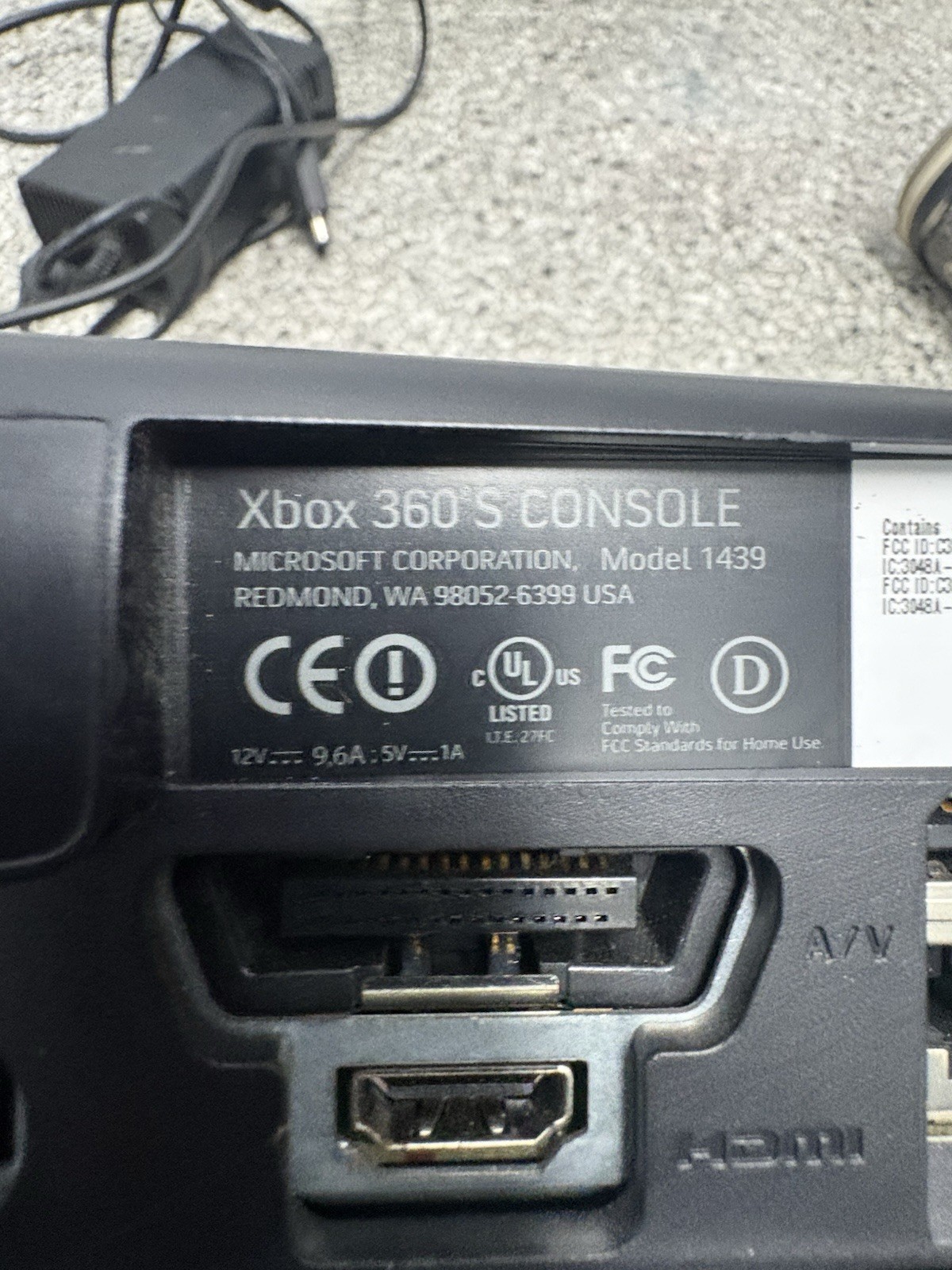 Microsoft Xbox 360 Slim 4GB Console System Bundle Tested Working