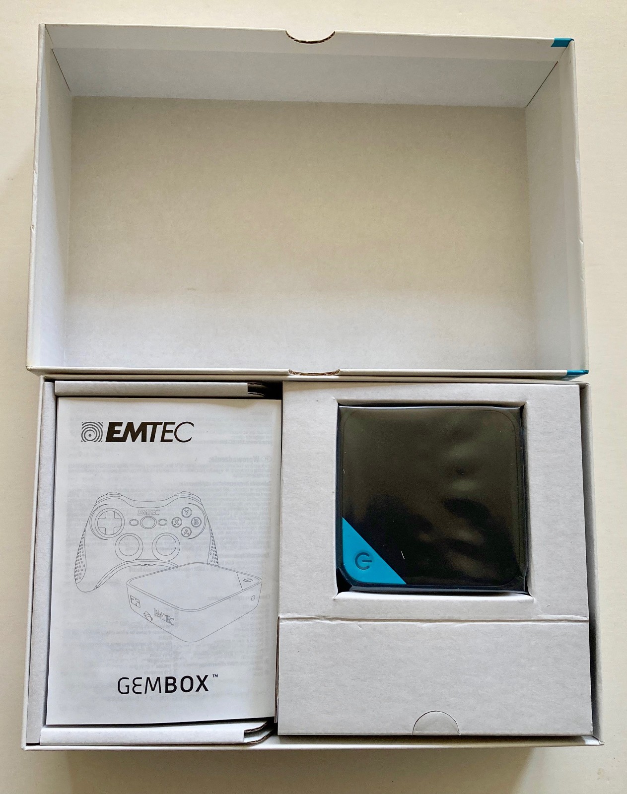 EMTEC Gem Box Android Game Console 1.5 GHz /1GB RAM/ 16GB Flash – NEW Read