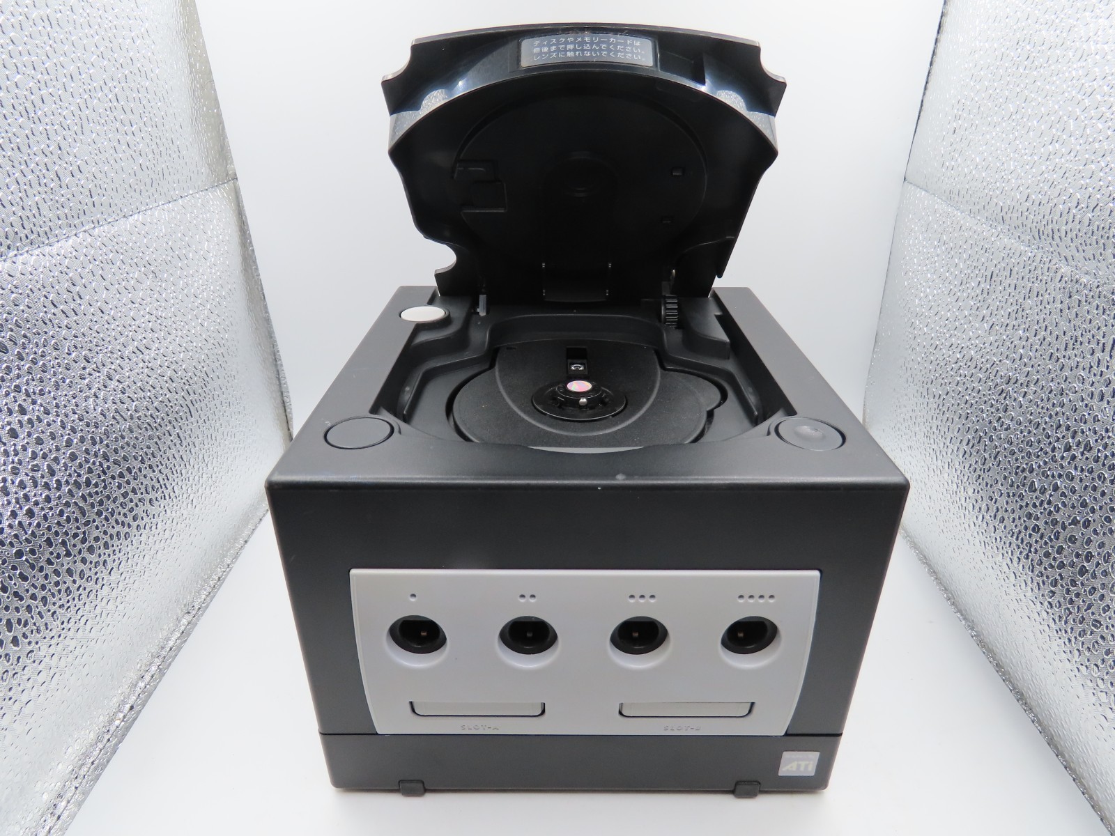 RECAPPED, REGION SWITCH Nintendo GameCube BLUETOOTH LED Console Bundle – DOL 001