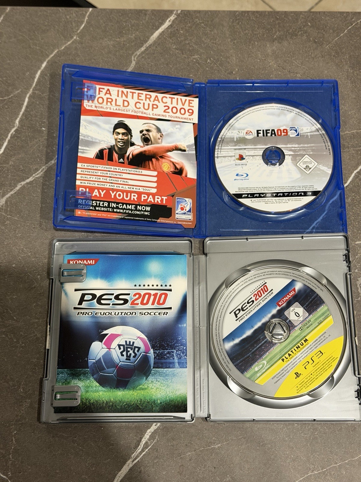 PlayStation 3 PS3 Fat + 2 Joysticks + 2 Games