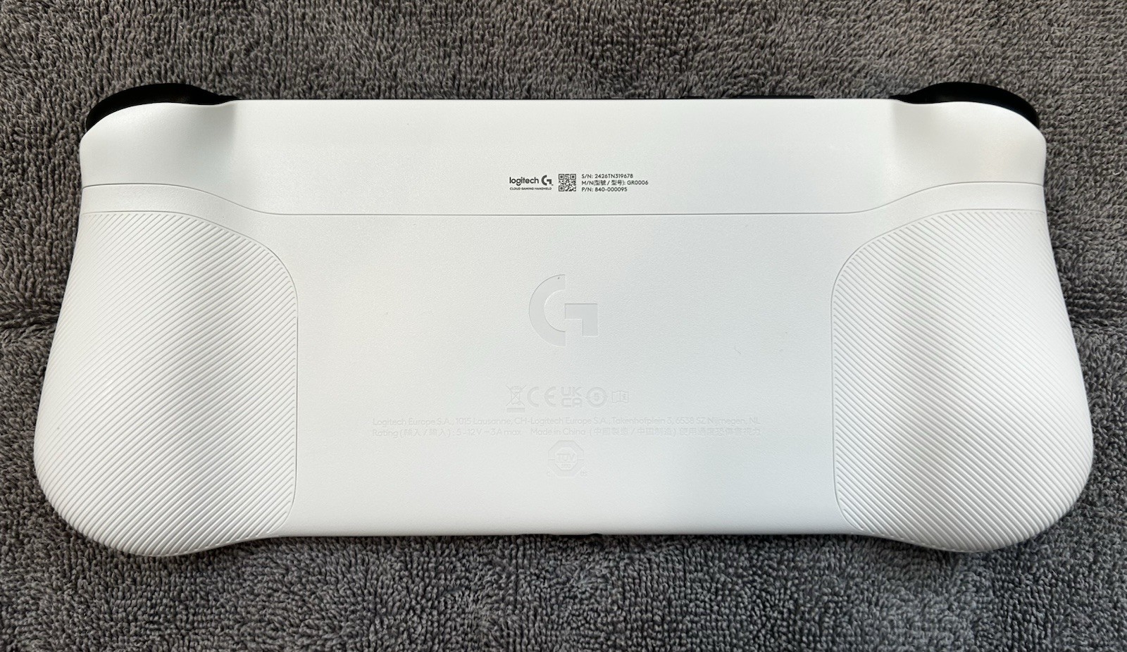 Logitech G CLOUD 64GB Handheld Console – White
