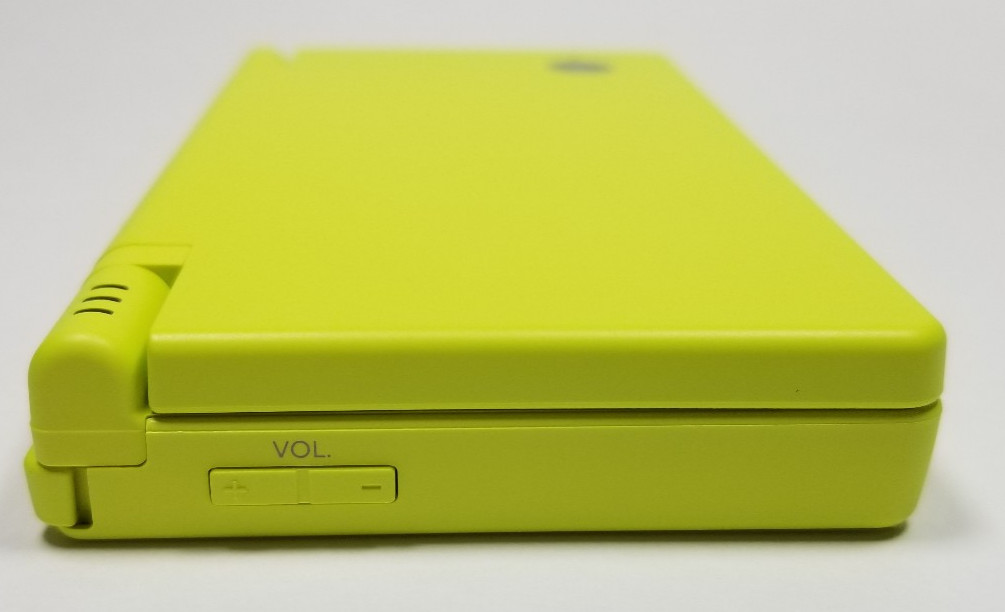 Nintendo DSi Lime Green Excellent Condition Japan Region Console Complete