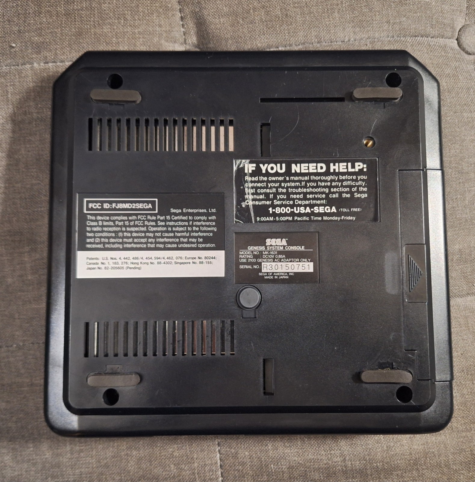 Sega Genesis II Console Refur. 6 Button Controller OEM, AC Adapter OEM, AV Cable