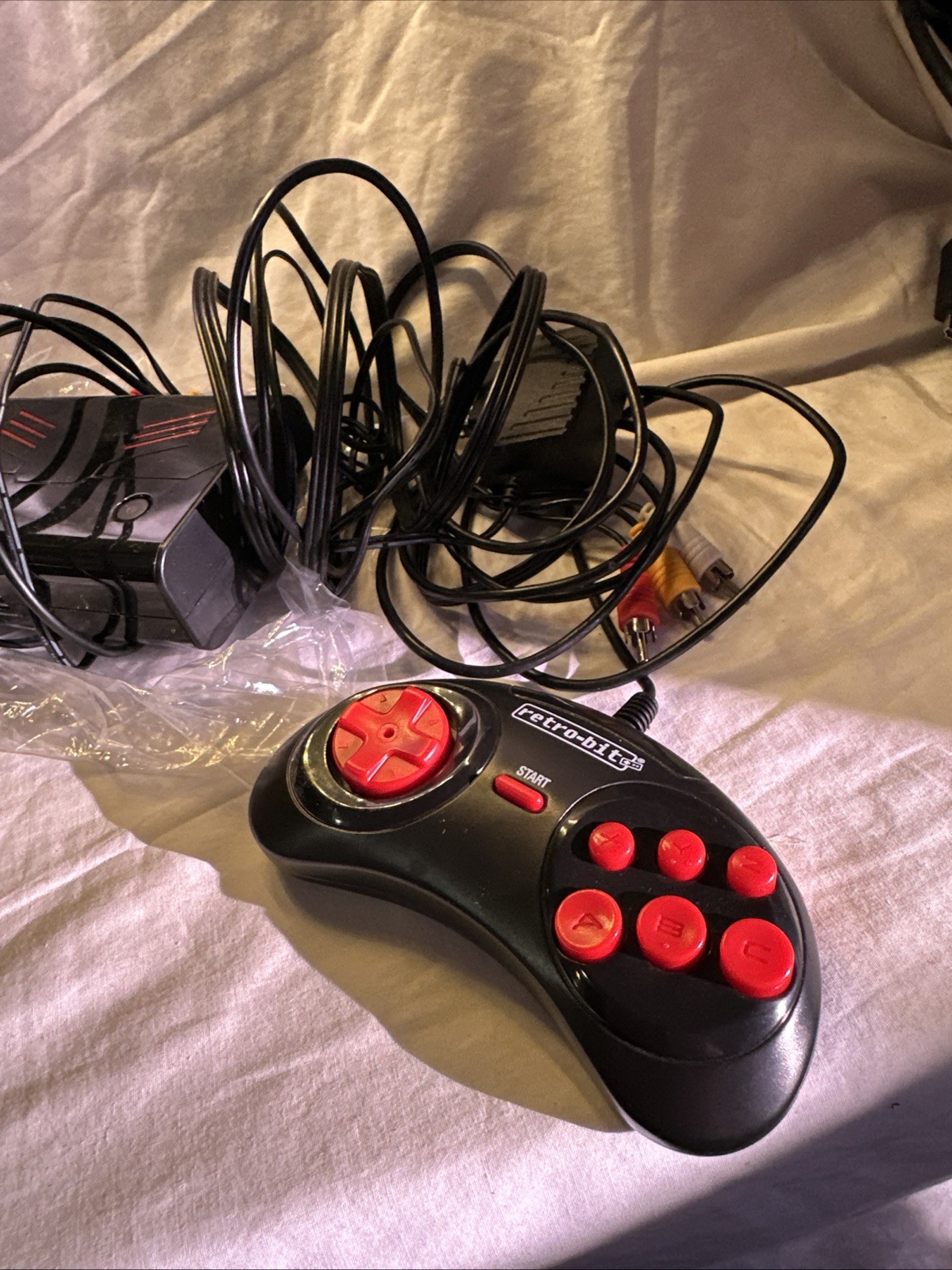 Retro Bit Generations Over 90 Games Plug N Play Game System HDMI / AV Output TV