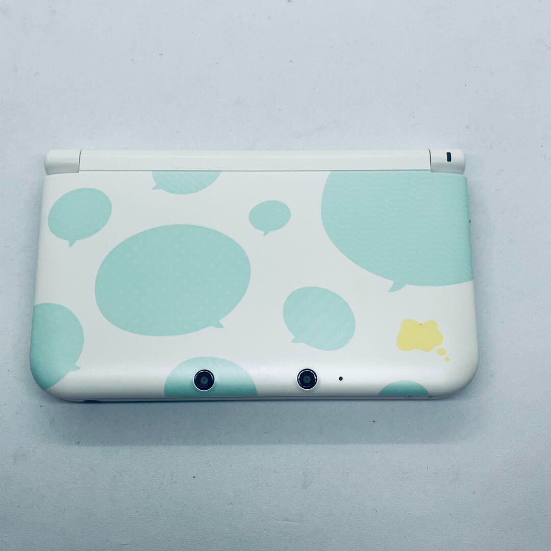 [A-rank] Nintendo 3DS console Tomodachi Life New Edition with Charger/Stylus