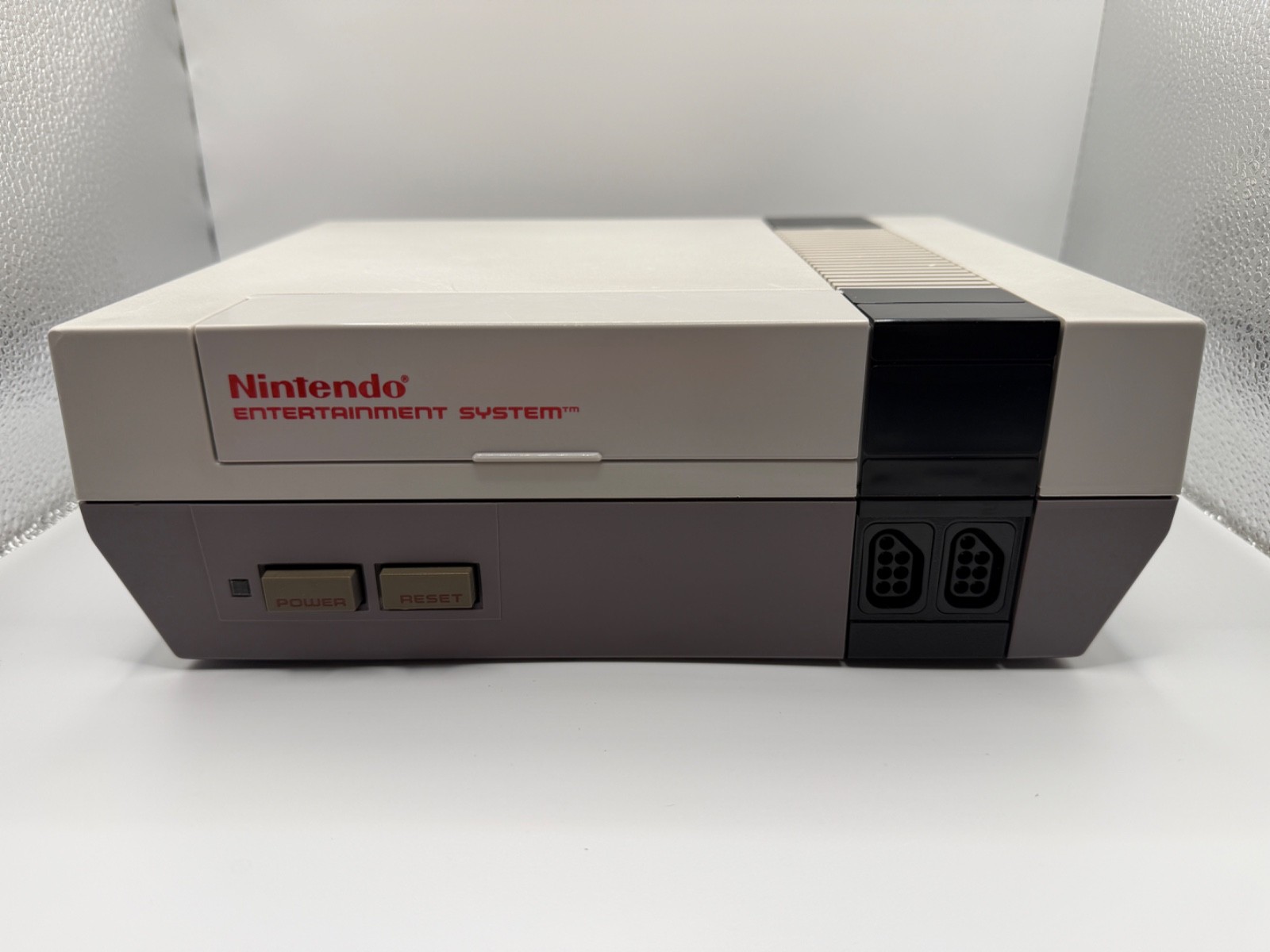 Nintendo NES Console Bundle Orange Zapper 2 Controllers Mario Duck Hunt Tested