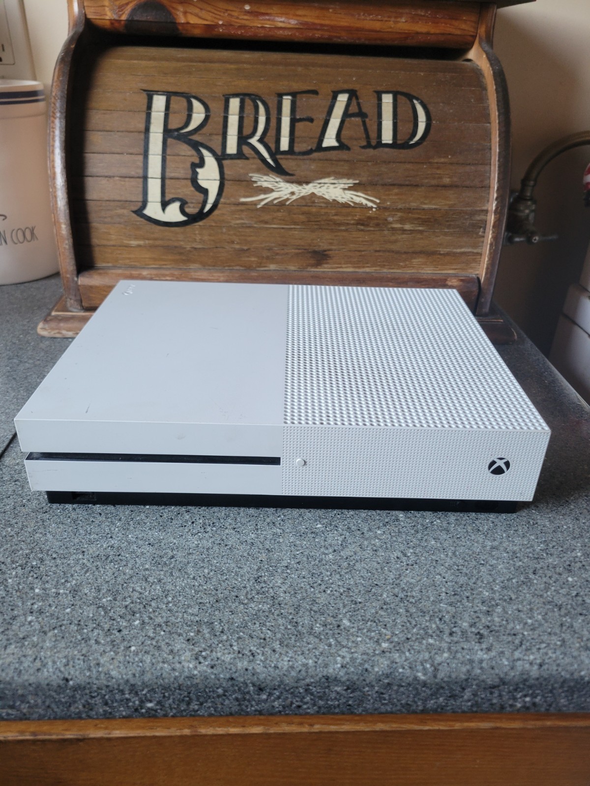 Microsoft Xbox One S Console 1TB System Only READ DESCRIPTION