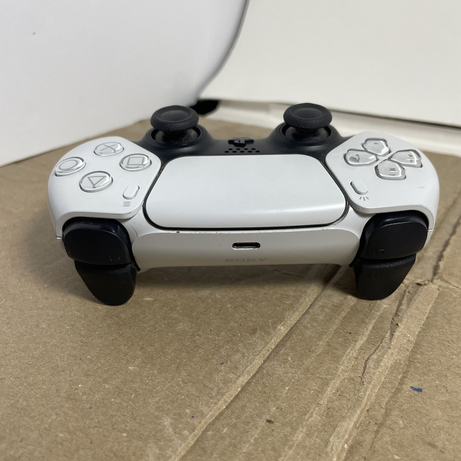 Sony PS5 PlayStation 5 Slim White Disc Edition 1 TB CFI-2015 w/ Two Controllers!