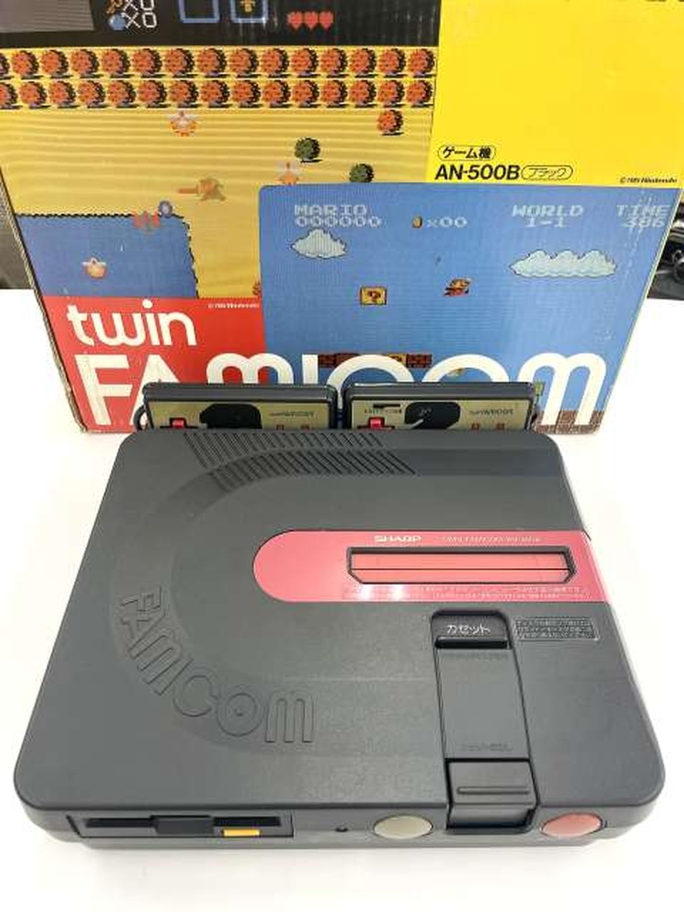 Early Model Twin Famicom Model AN 500B SHARP