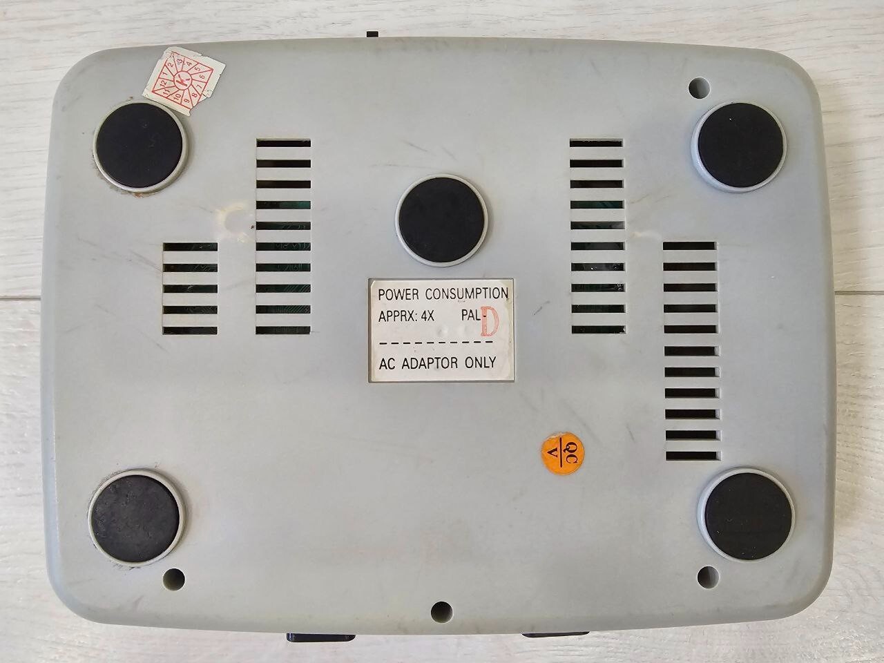 Retro 1990s Game Console analog Sega 16 bit Computer Video Game TV for repair