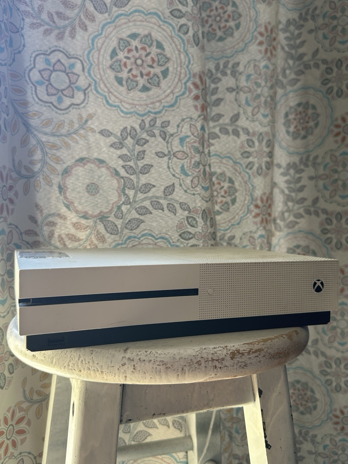 Microsoft Xbox One S White Console HDMI Wi-Fi Capability 2018