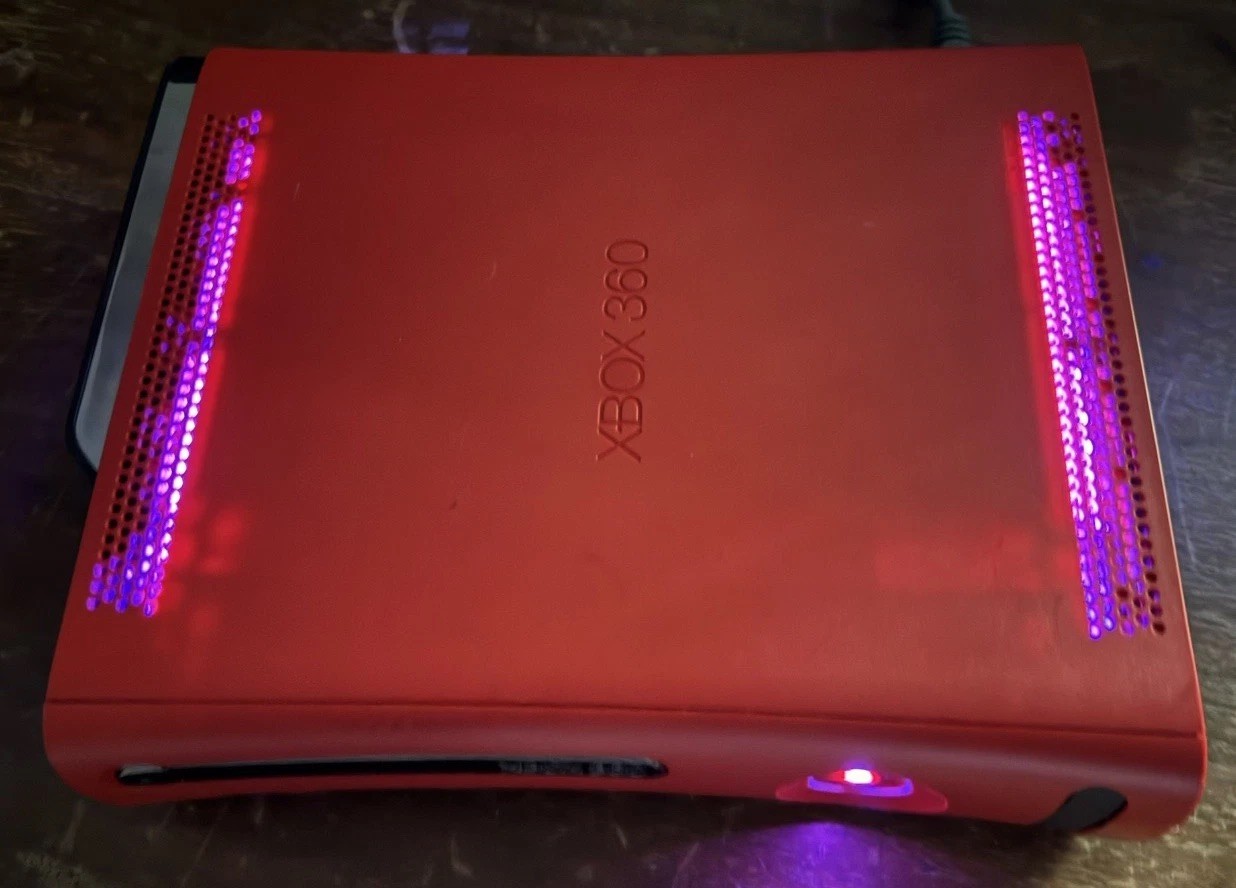 Xbox 360 Resident Evil Edition Console – Tonasket 120GB HDD w/ 256MB MU and LEDs