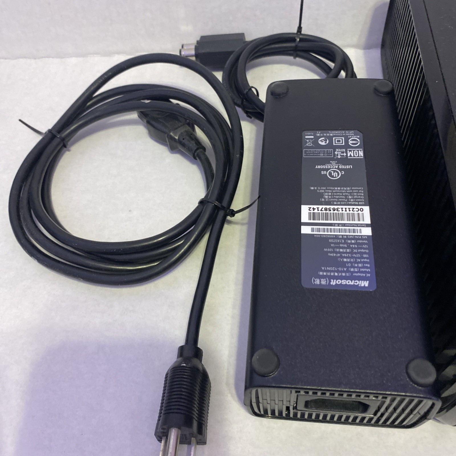 Microsoft Xbox 360 Model 1439 Console, Cords & Remote Controller Tested/Works