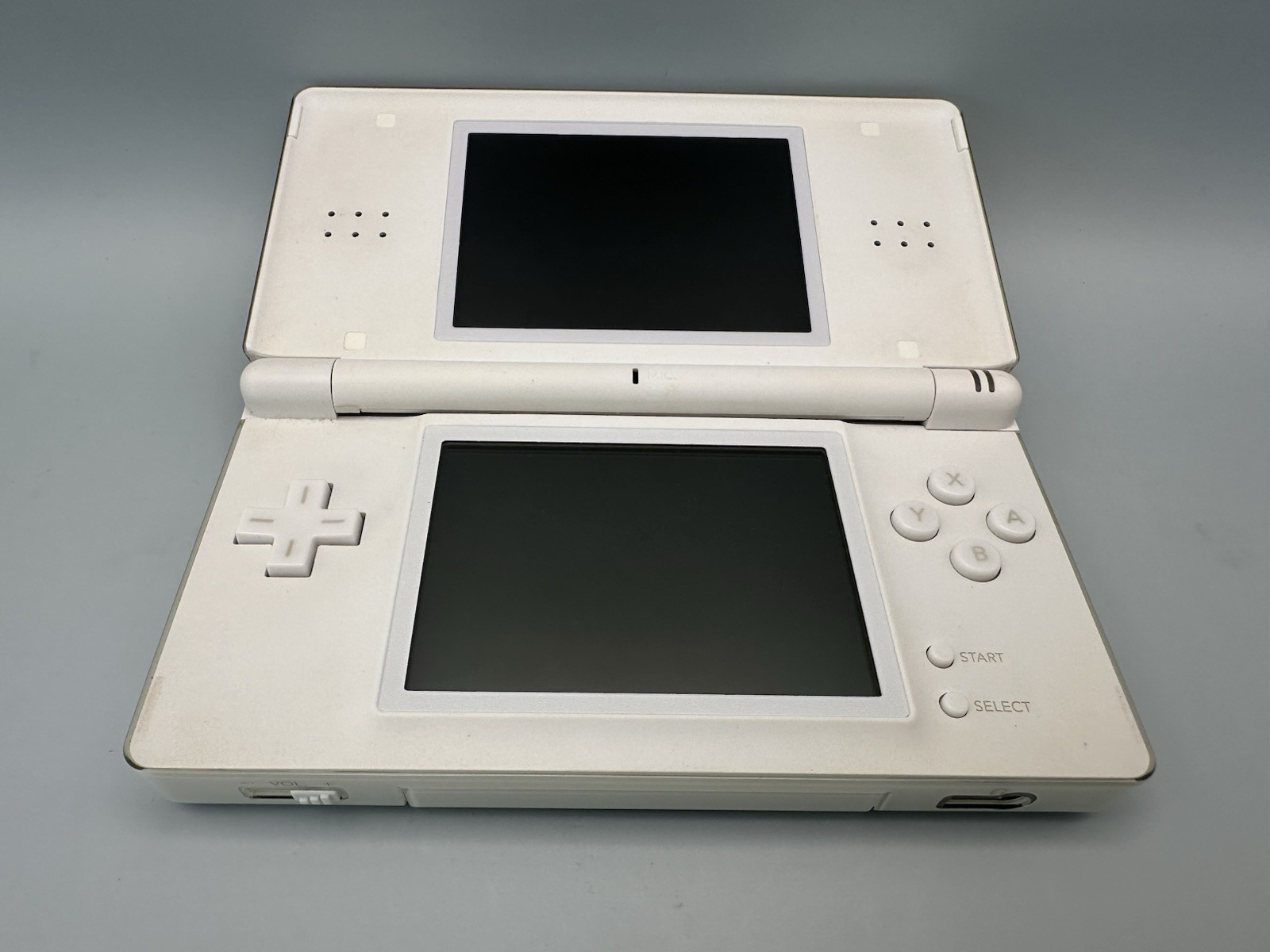 Nintendo DS Lite Crystal White / Polar White Console & Charger Region Free