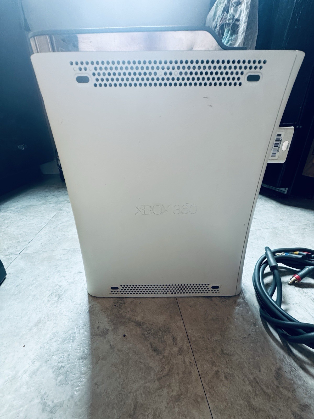 Microsoft Xbox 360 White Console HDMI 1080p NTSC-U/C 64MB w/ PSU AV Cable