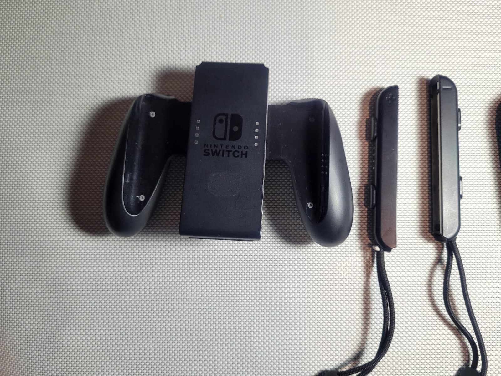Nintendo Switch Console with Accessories and Protection (SEE DESCRIPTION)
