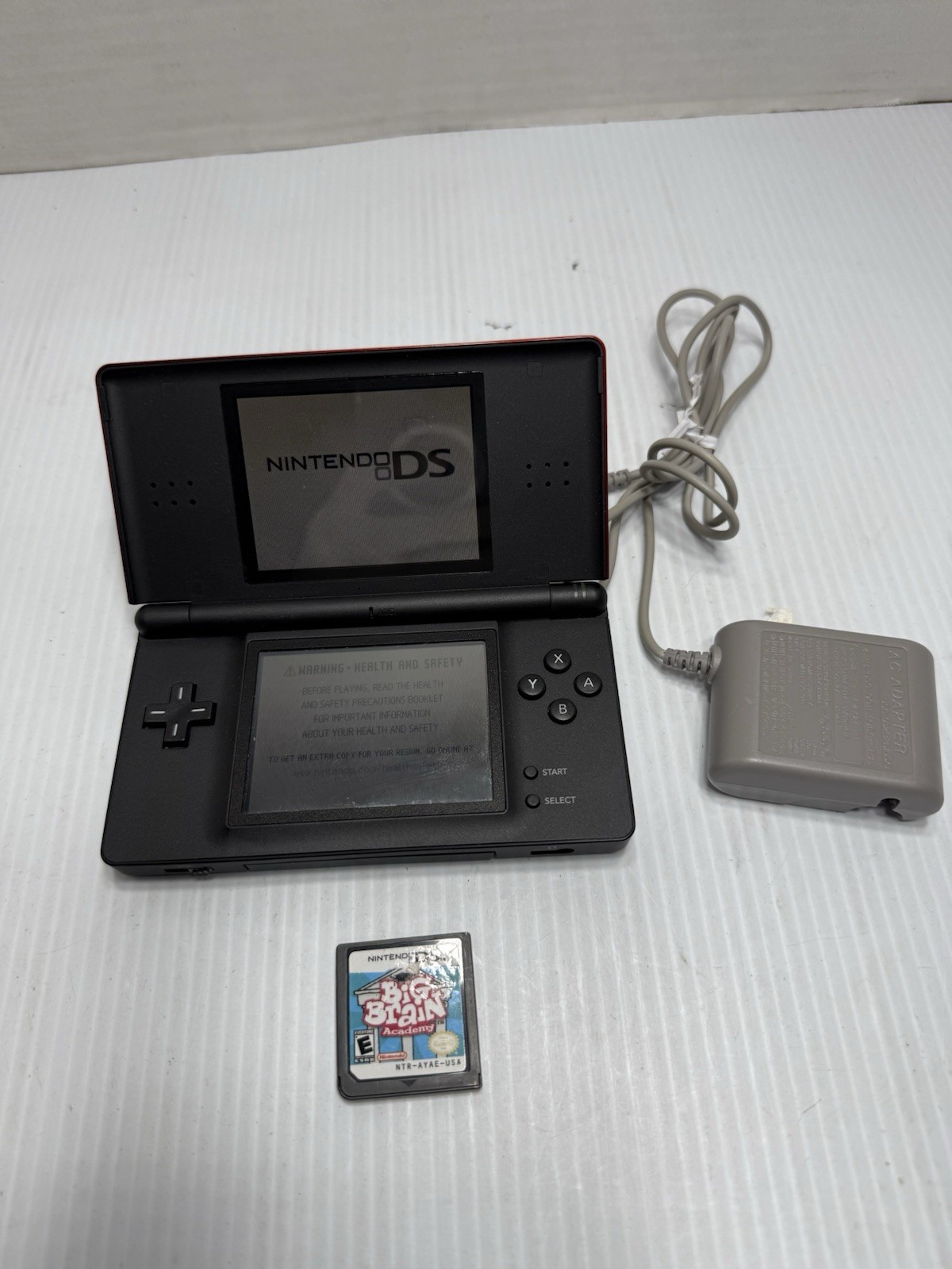 Nintendo DS Lite Crimson Red Black Handheld Gaming System Charger Stylus 1 Game