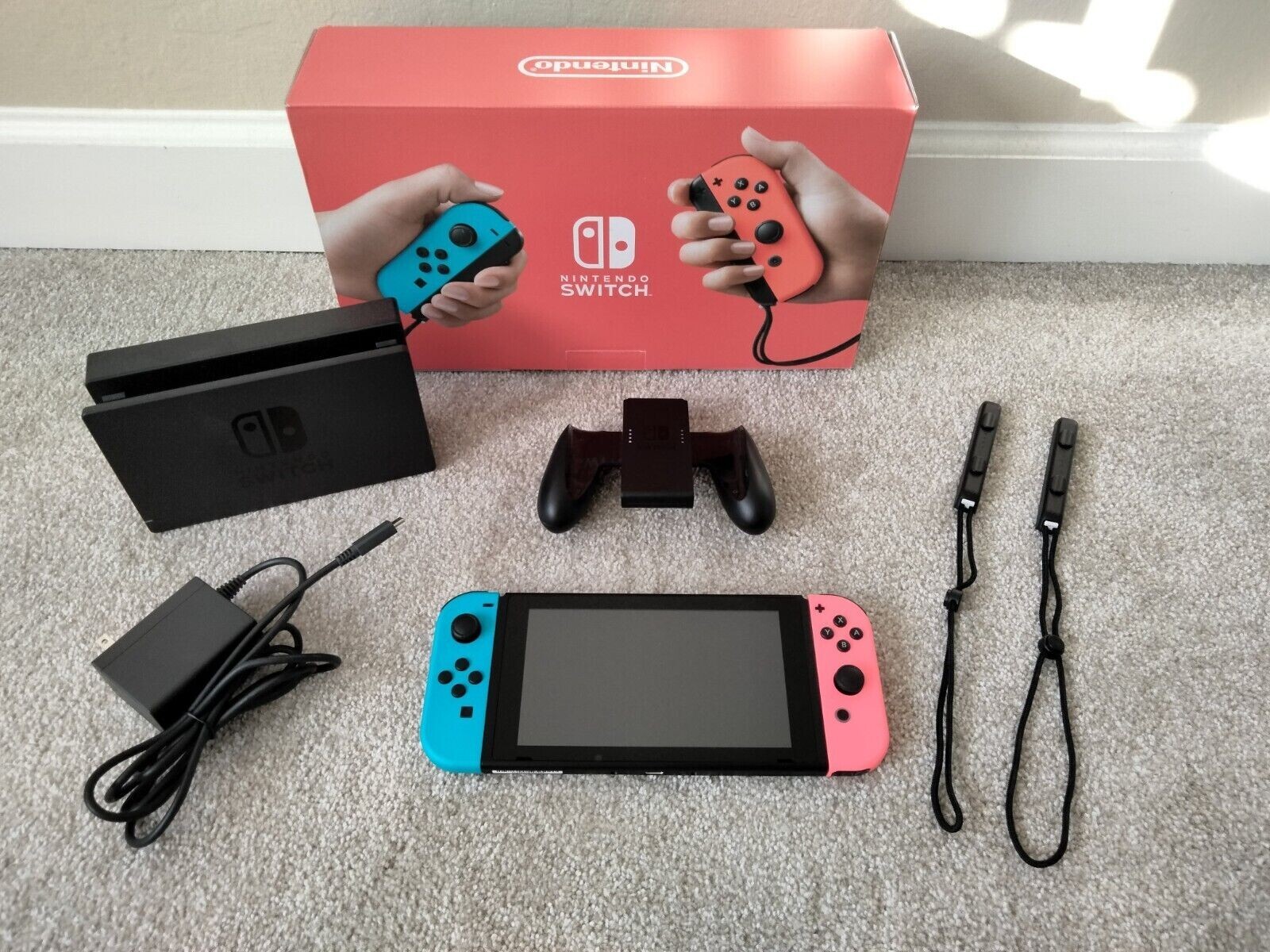 Nintendo Switch Console w/ Gray Joy Controllers 32GB V2