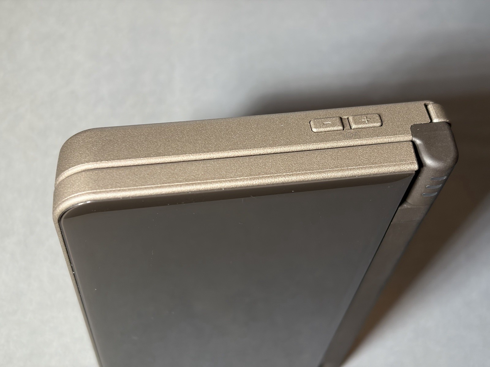 Nintendo DSi XL Bronze Handheld System Console In Box Near Mint