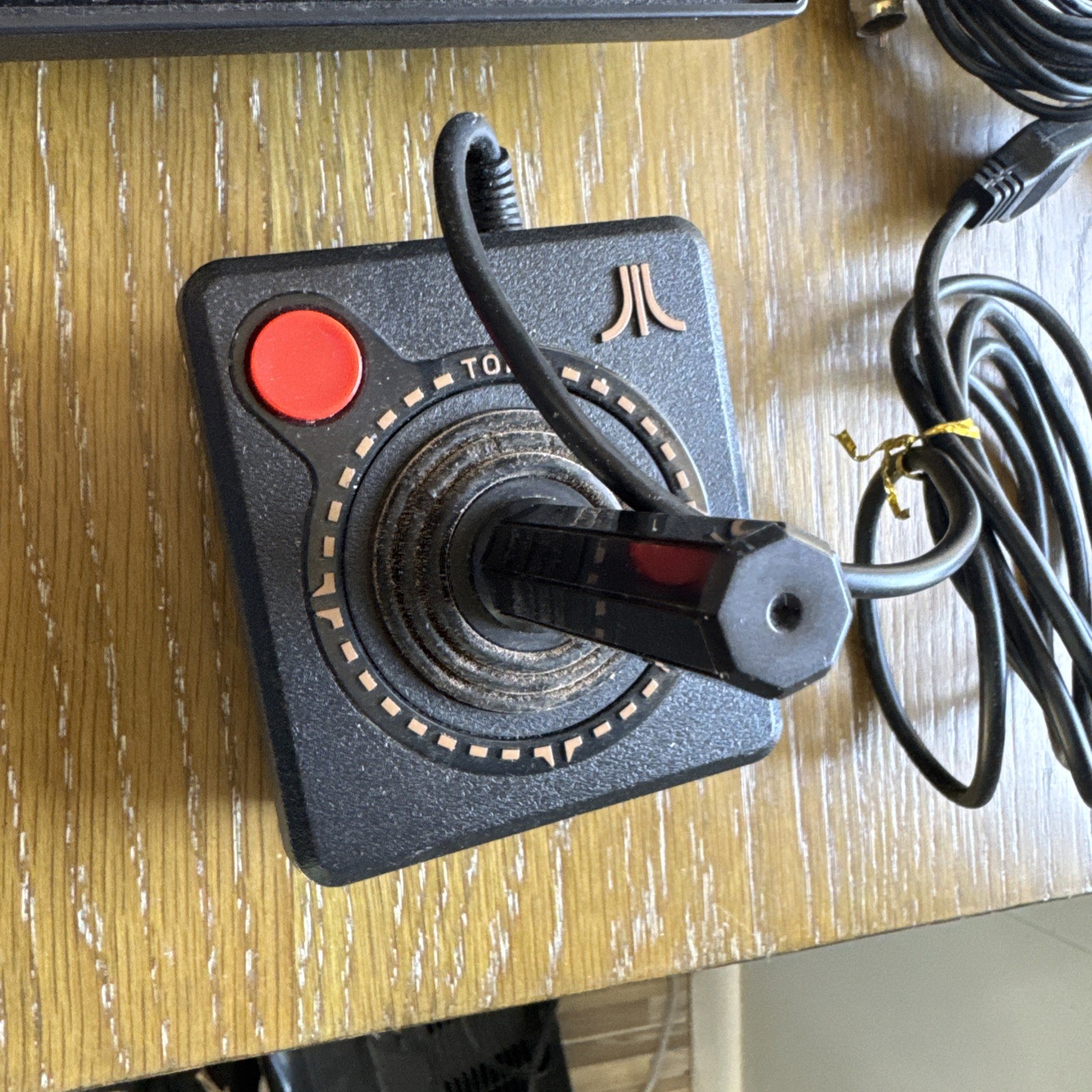 Atari Flashback 5 Classic Game Console + 2 Wireless Joystick Controllers & Cords